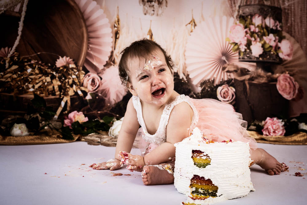 , Paige in Studio Cake Smash, Brisbane Birth Photography